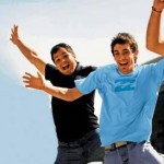 Un Español , un Peruano y un Argentino se encuentran en Medellín ……