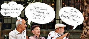 Viejos hablando en jerga colombiana