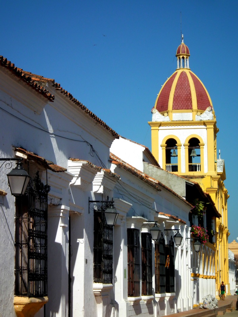 Church Mompos