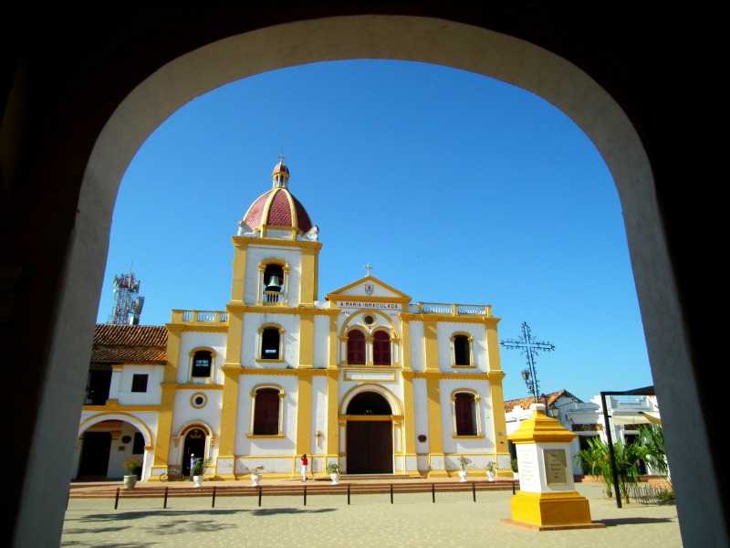 Church Mompos