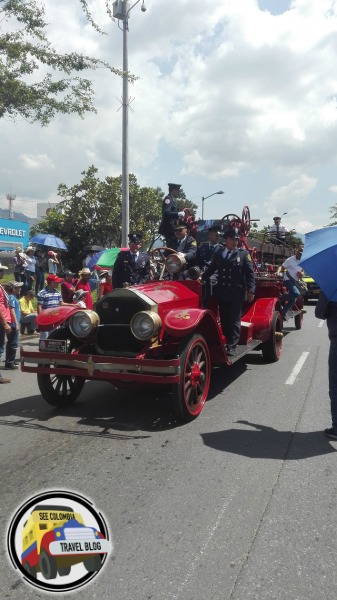 feria de flores 2016 medellin desfile de carros antiguos y clasicos