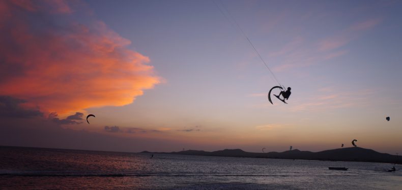 kite surfing cabo de la vela colombia