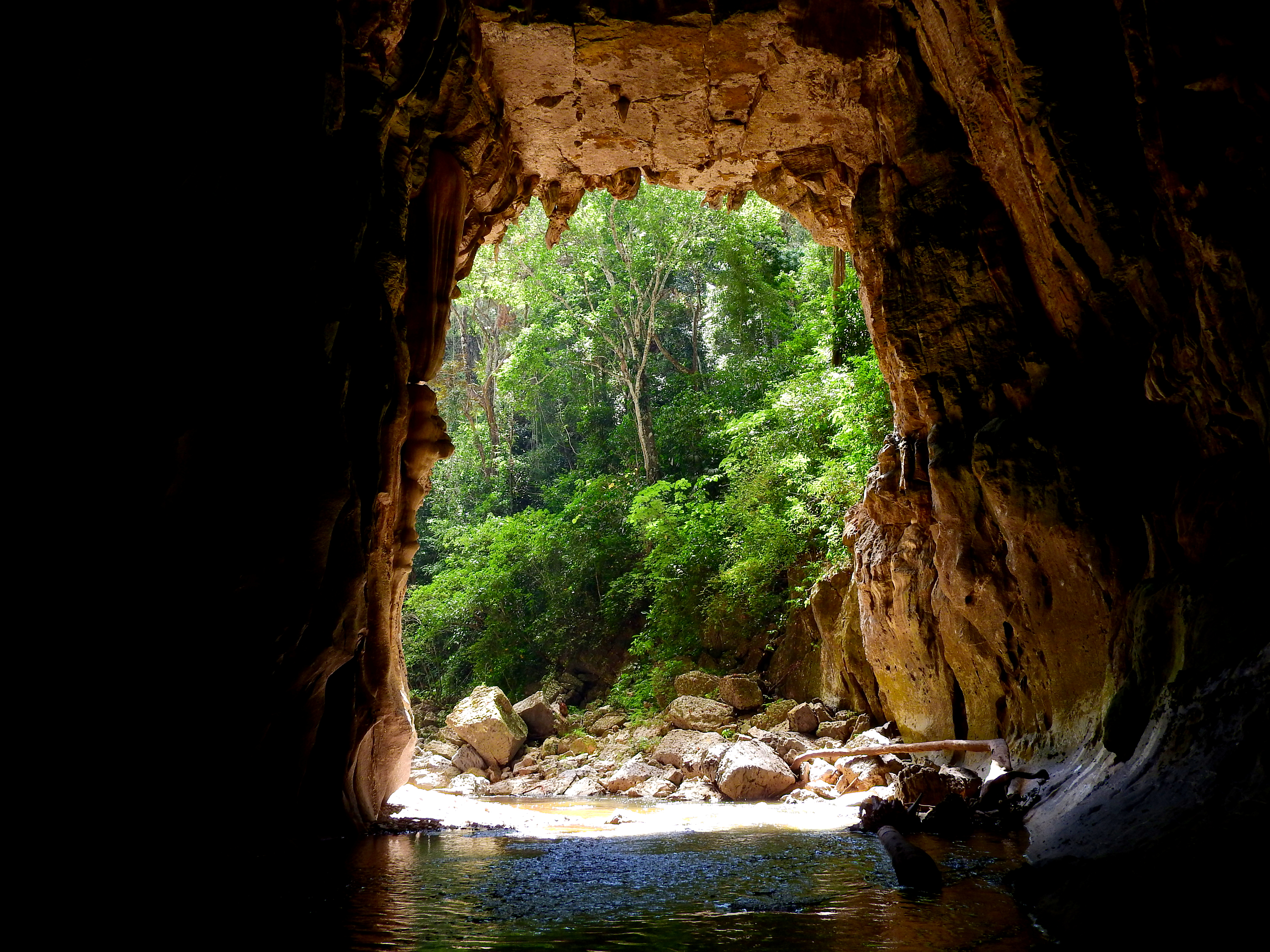 tuluni caves chaparral tolima