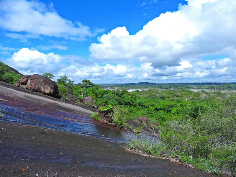 visit tuparro national park vichada colombia